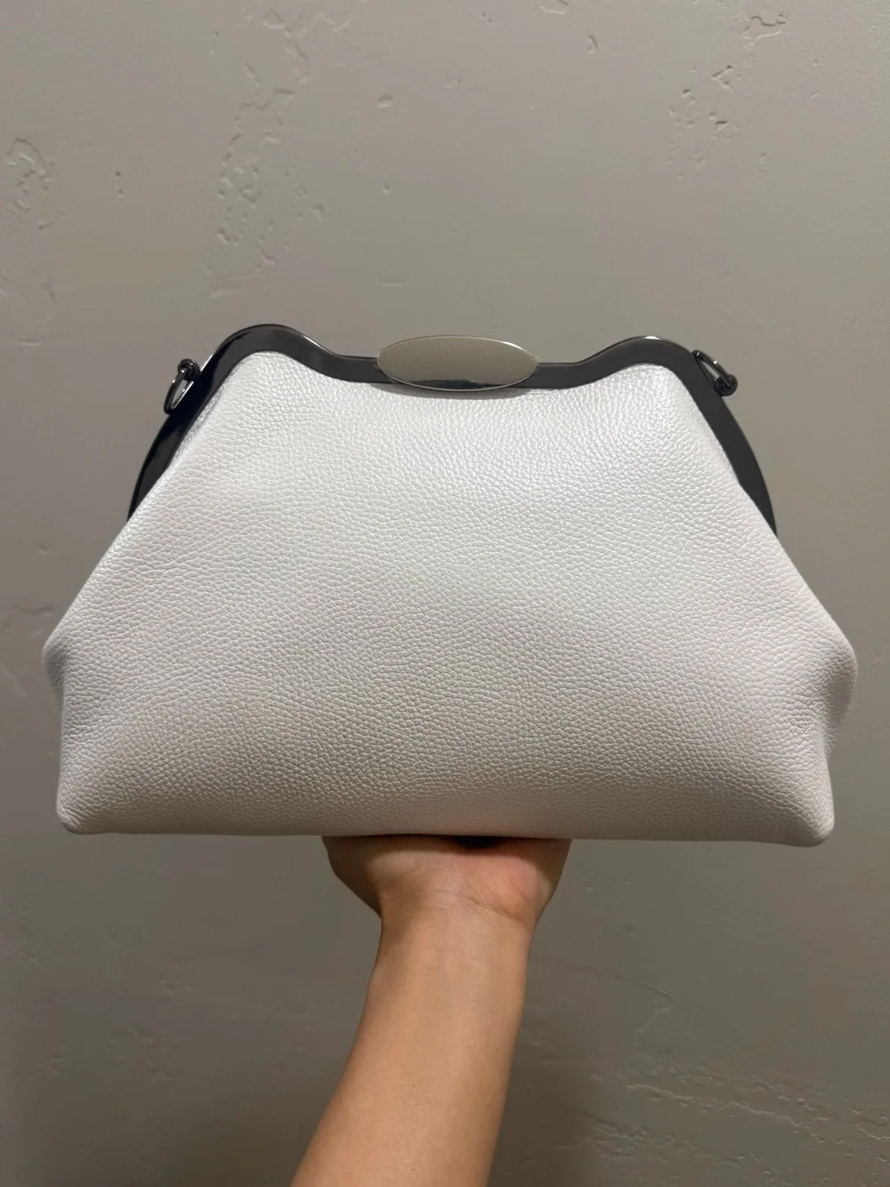 White Pebble Cowhide Handmade Custom Metal Frame Shoulder Bag, With 2 Straps